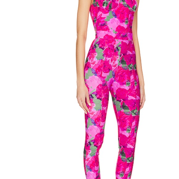 The New Arrivals by Ilkyaz Ozel Fonda Jumpsuit in Abstract Pink - Picture 7 of 9